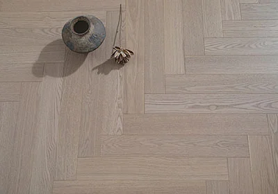 702-水曲柳人字拼锁扣 (1)